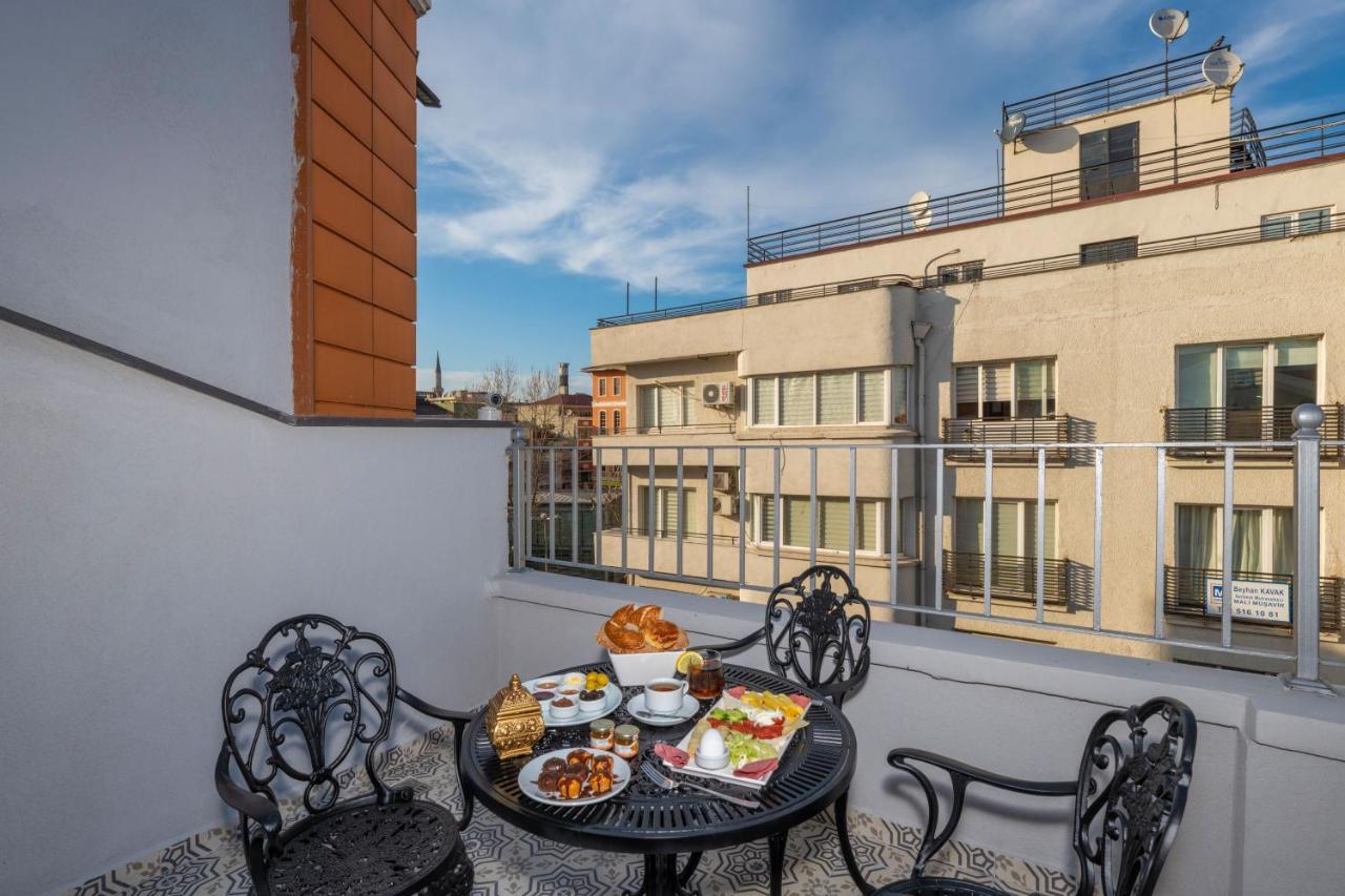 Blue Gilroy Hotel Istanbul Bagian luar foto