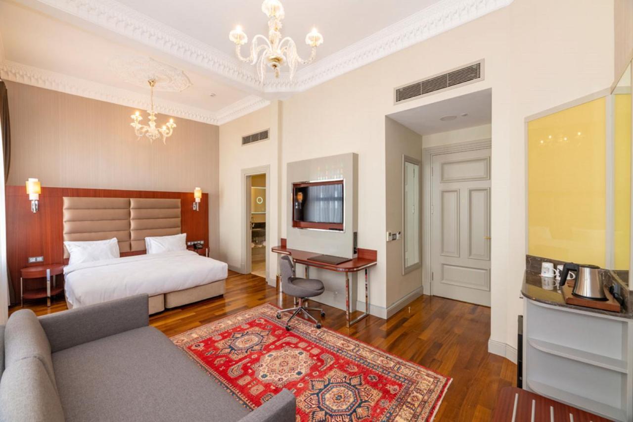 Blue Gilroy Hotel Istanbul Bagian luar foto