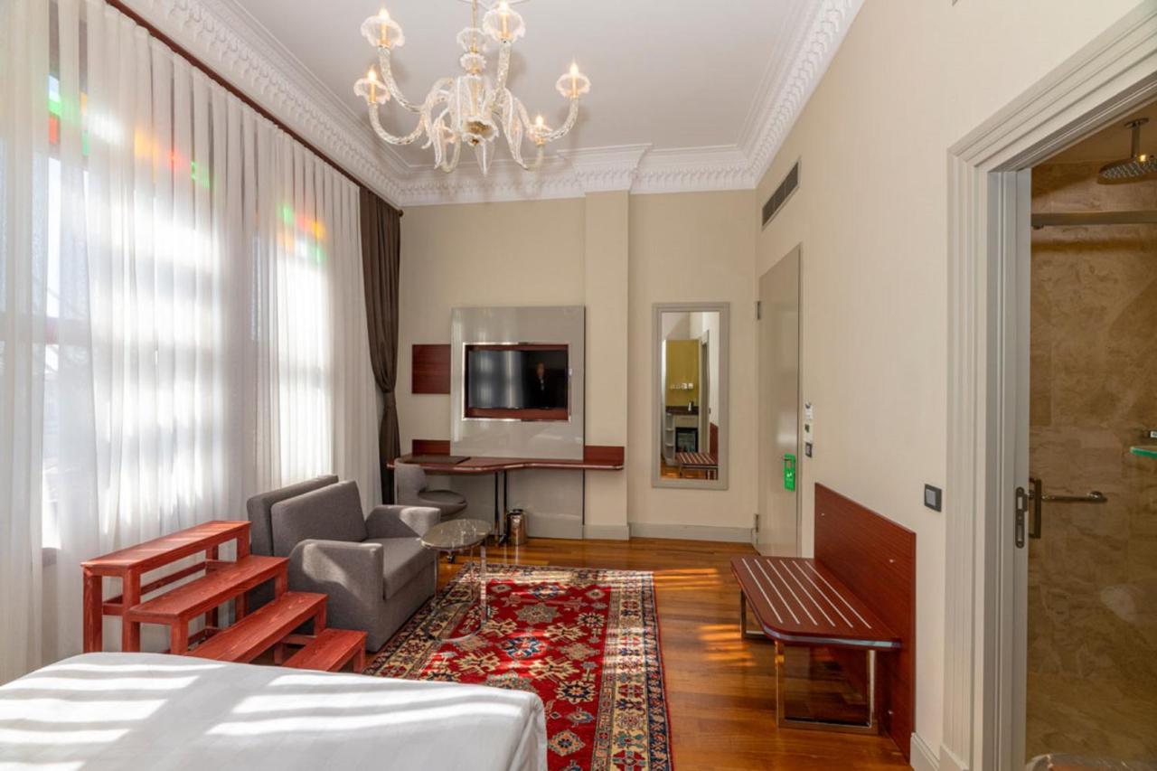 Blue Gilroy Hotel Istanbul Bagian luar foto