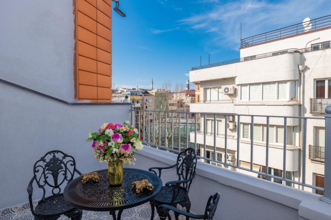 Blue Gilroy Hotel Istanbul Bagian luar foto