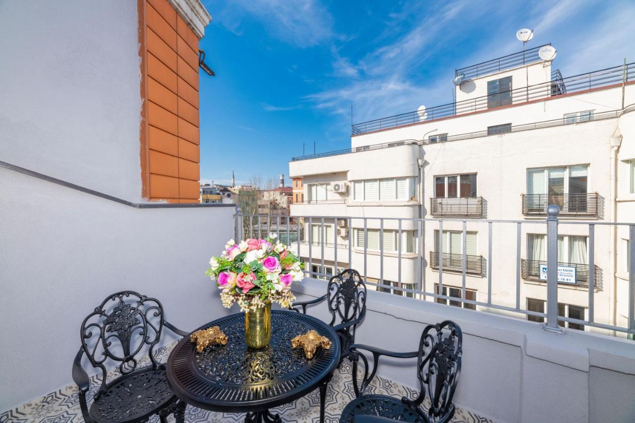 Blue Gilroy Hotel Istanbul Bagian luar foto