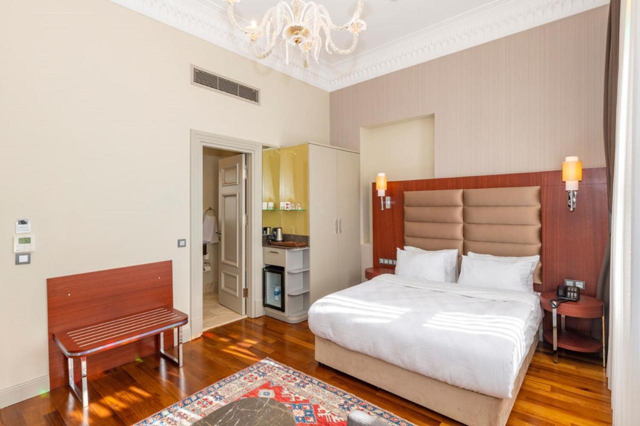 Blue Gilroy Hotel Istanbul Bagian luar foto