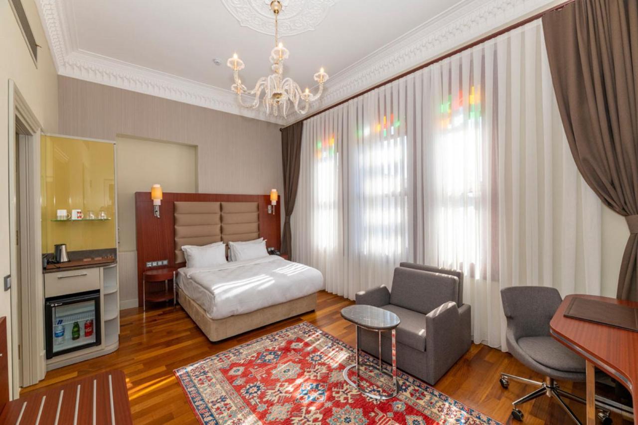 Blue Gilroy Hotel Istanbul Bagian luar foto